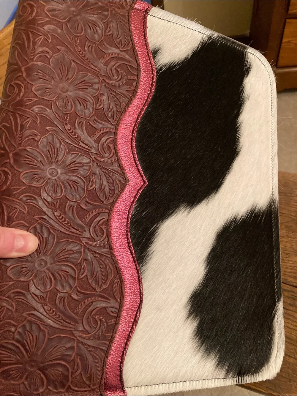 Crimson Willow Zip Binder NWOT